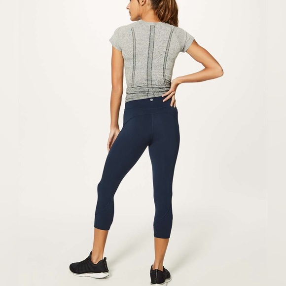 Lululemon In Movement Crop - Picture 3 of 6